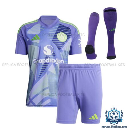 Manchester United Goalkeeper Kid Replica Kit 24/25 - Front View