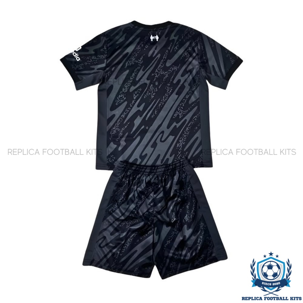 Liverpool Goalkeeper Kid Replica Kit 24/25