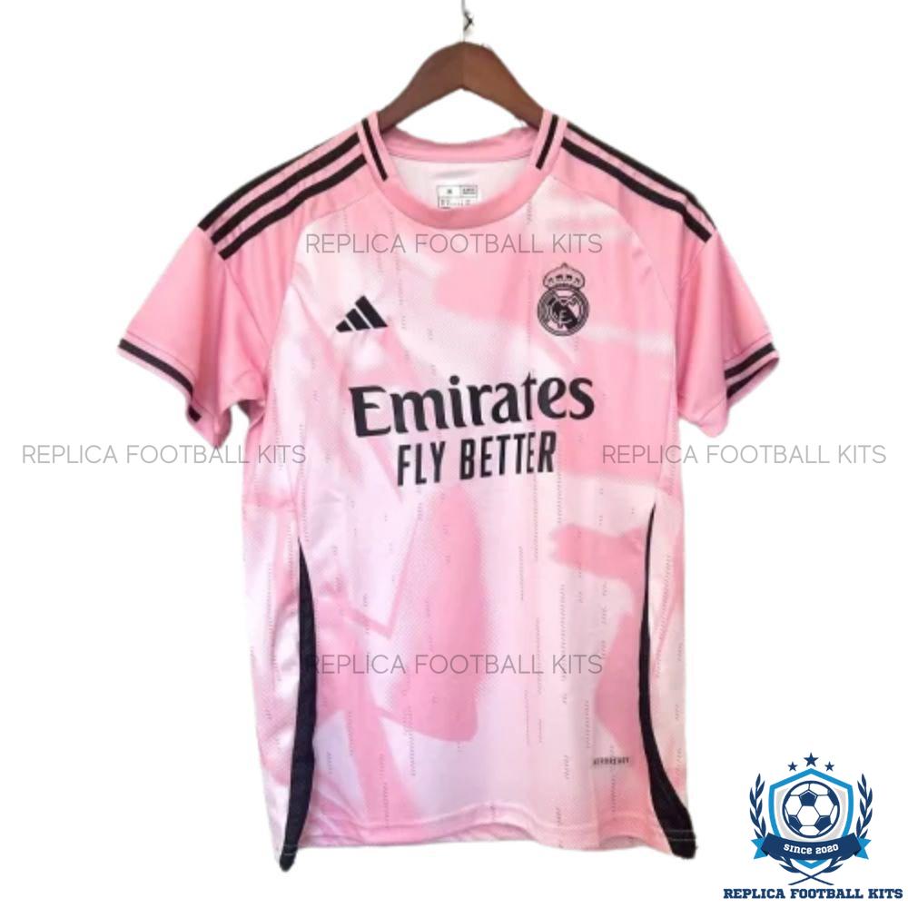 Real Madrid Pink Training Men Replica Shirt 2024/25 - Front View