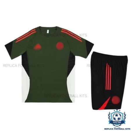 Bayern Munich Green Training Kids Replica Kit 25/26 - Front view