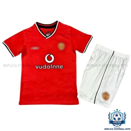 Manchester United Home Kid Replica Kit 00/02 - Front View