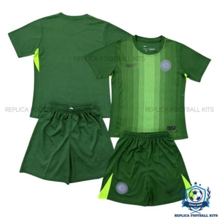 Chelsea Green Goalkeeper Kid Replica Kit 25/26 - overview