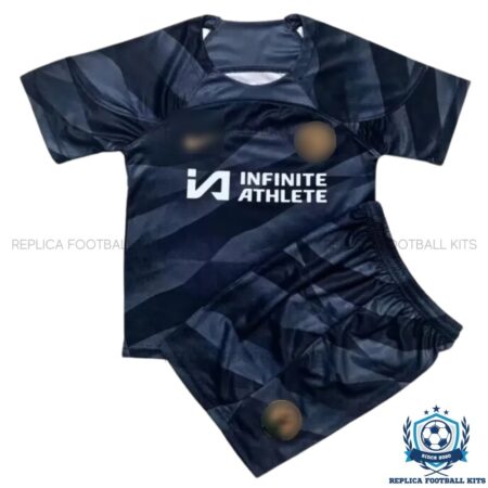 Chelsea Goalkeeper Kid Replica Kit 23/24