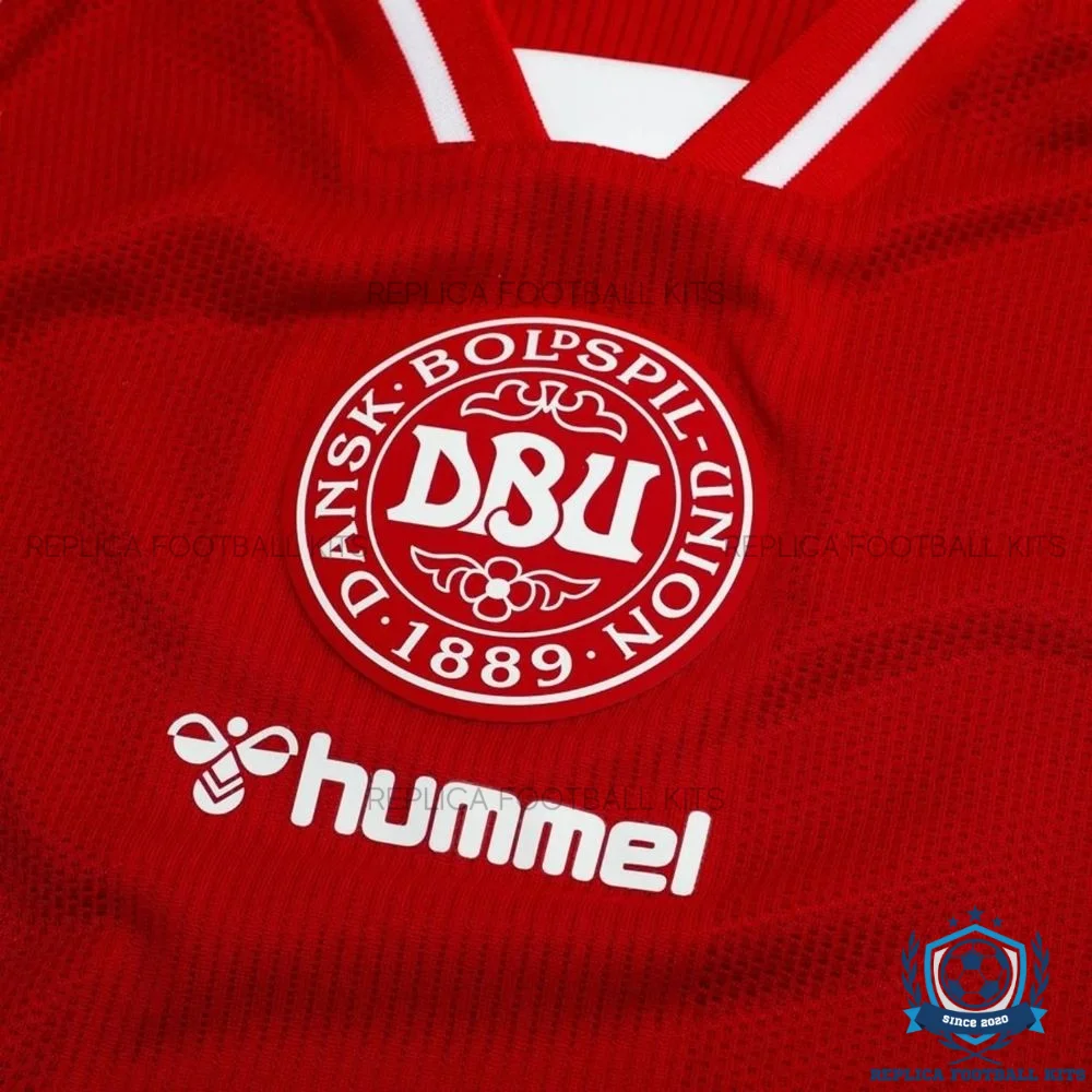 Denmark World Cup 2026 Home Men Replica Football Shirt - detail (2)