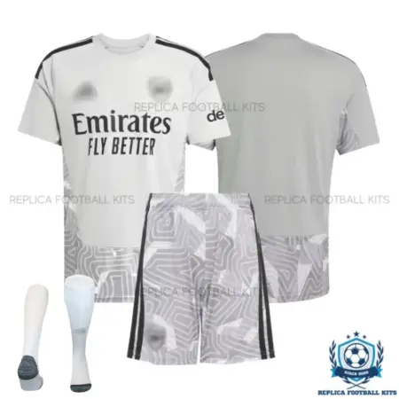 Arsn@l Goalkeeper Kid Replica Football Kit 2026/27 - overview with socks