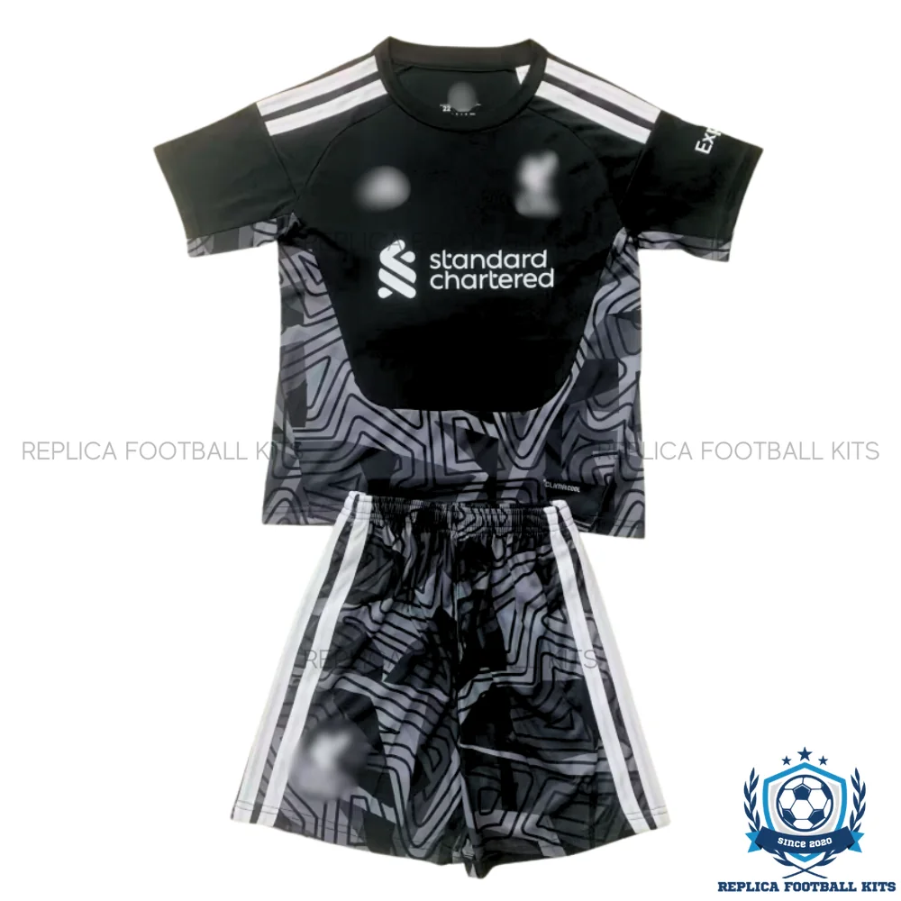 Liverpool Black Goalkeeper Kid Replica Football Kit 2026/27 - front view
