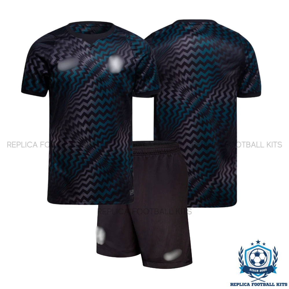 Chelsea Goalkeeper Kid Replica Football Kit 2026/27 - overview