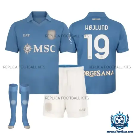 SSC Napoli HØJLUND 19 Home Kid Replica Football Kit 2026/27 - overview with socks